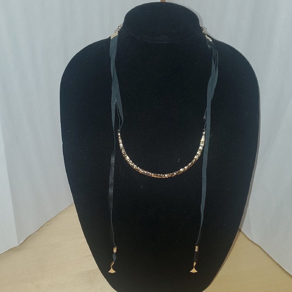 Black Gold Chain Necklace with Central Bar